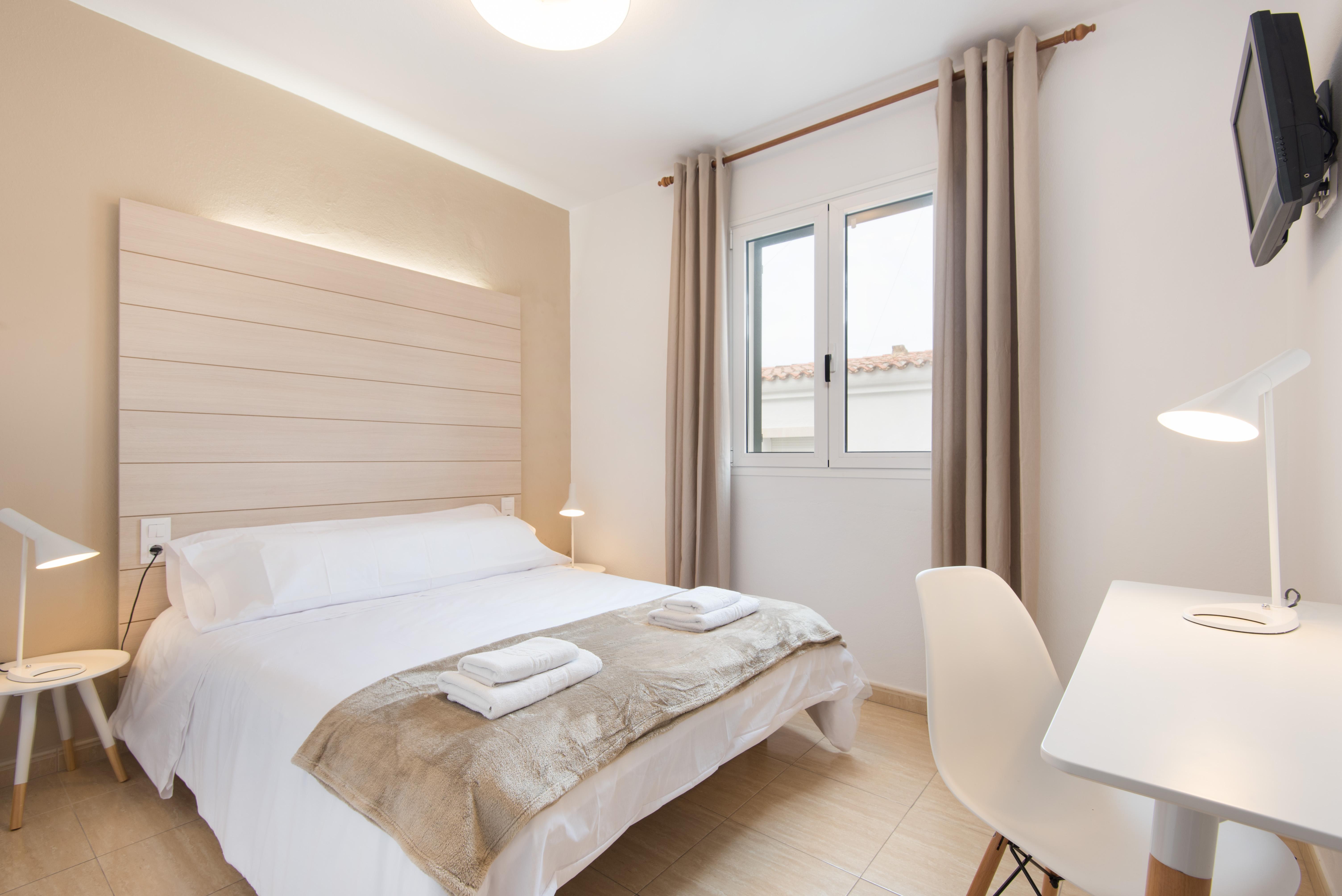 Hostal Jume - Urban Rooms Mahon  Exterior photo