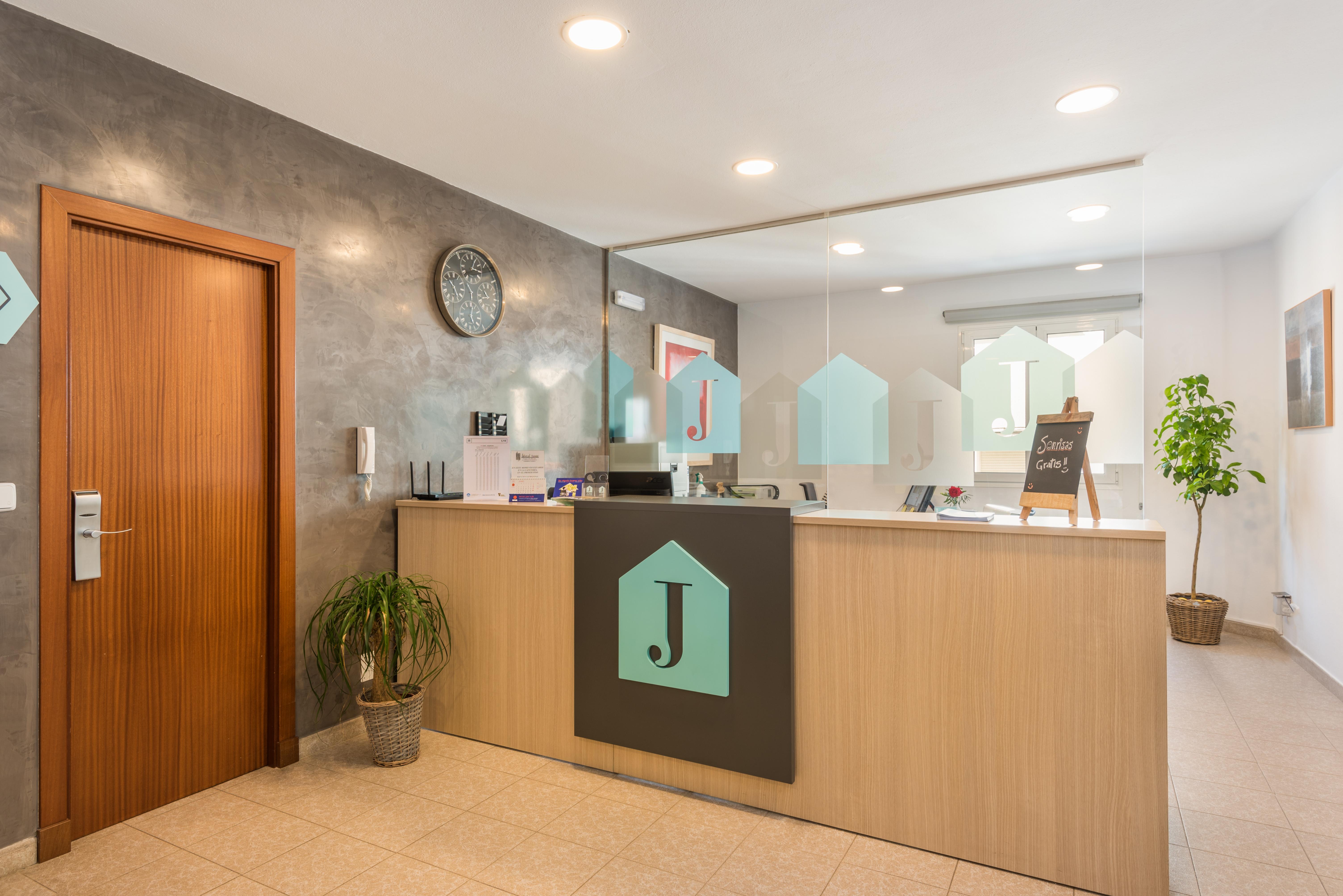 Hostal Jume - Urban Rooms Mahon  Exterior photo
