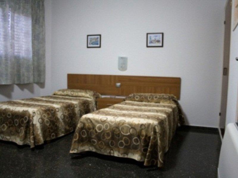 Hostal Jume - Urban Rooms Mahon  Exterior photo