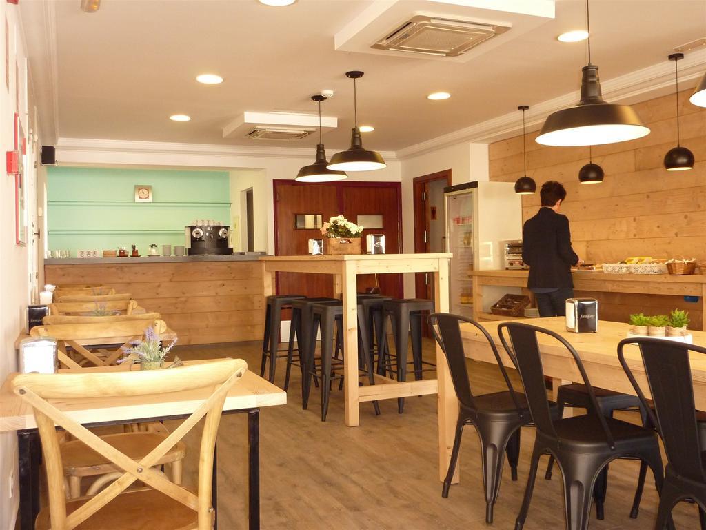 Hostal Jume - Urban Rooms Mahon  Exterior photo
