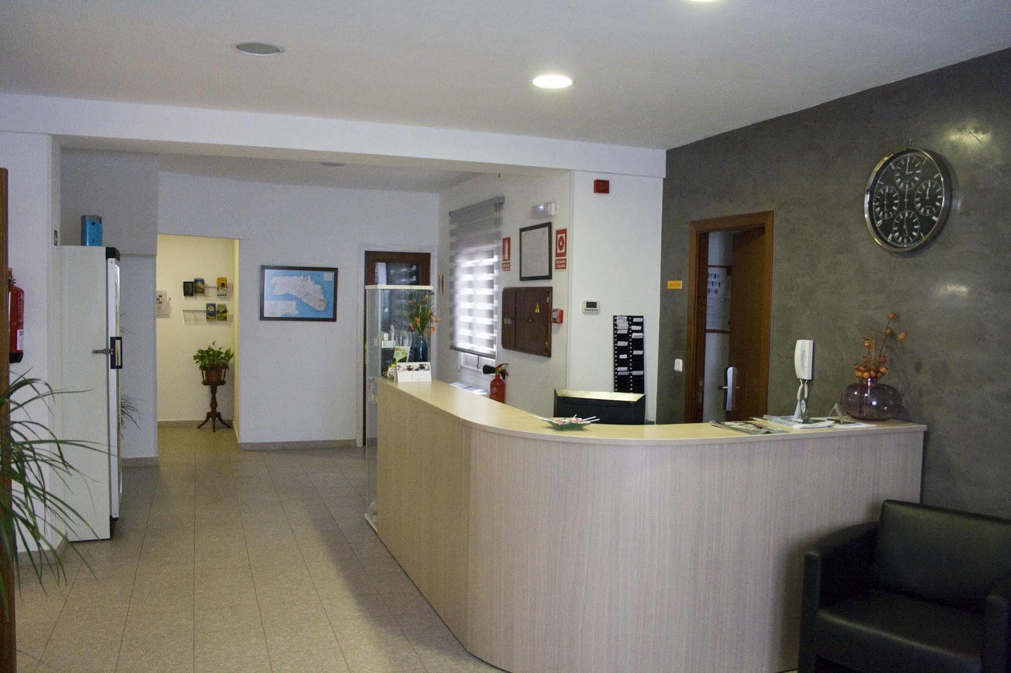 Hostal Jume - Urban Rooms Mahon  Exterior photo