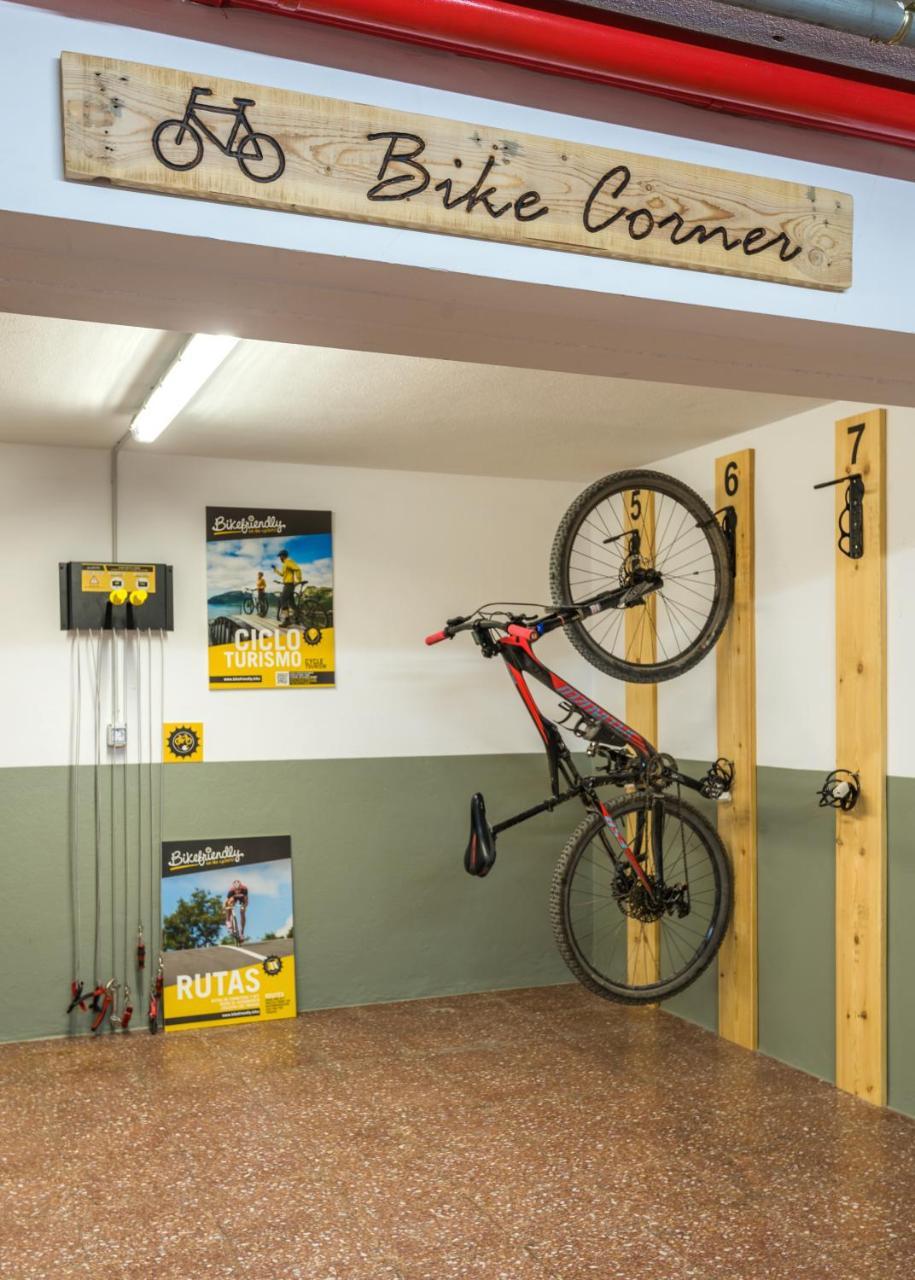 Hostal Jume - Urban Rooms Mahon  Exterior photo